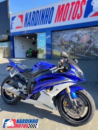 YAMAHA YZF-R6 YAMAHA YZF-R6