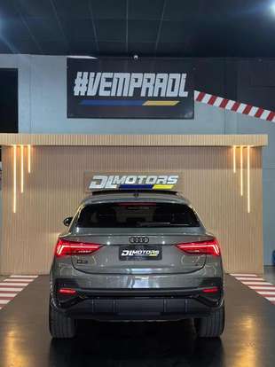 AUDI-Q3-2023
