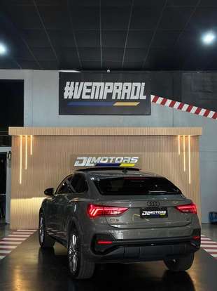 AUDI-Q3-2023