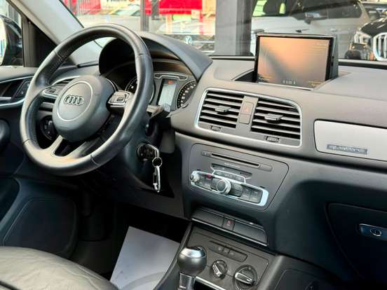 AUDI-Q3-2014