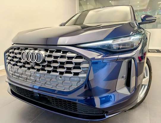 AUDI-Q5-2025