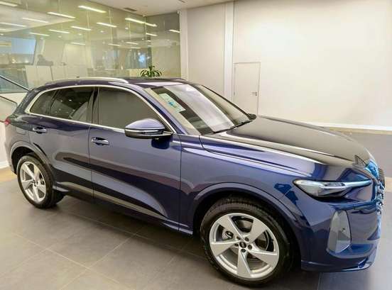 AUDI-Q5-2.0 TFSI GASOLINA ADVANCED QUATTRO S TRONIC AUDI-Q5-2025