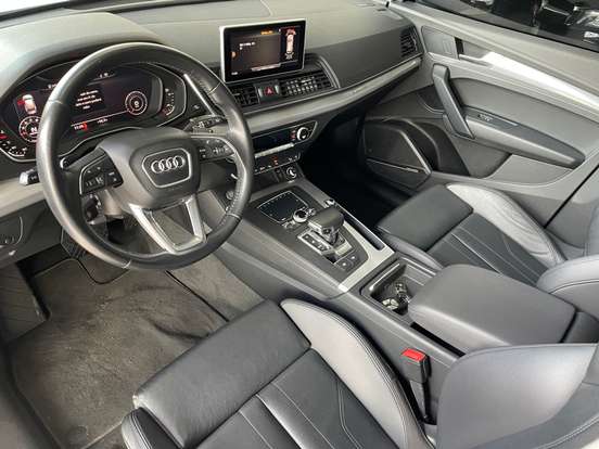 AUDI-Q5-2019