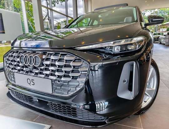 AUDI-Q5-2025