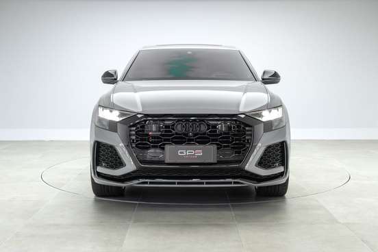 AUDI-RS Q8-2022