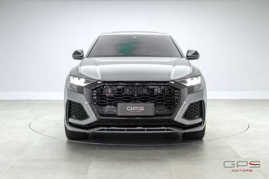 AUDI-RS Q8-2022