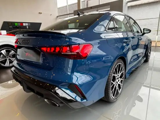 AUDI-RS3-2.5 TFSI GASOLINA SEDAN QUATTRO S-TRONIC AUDI-RS3-2025