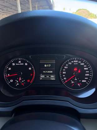 AUDI-Q3-2015