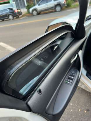 BMW-120i-2015