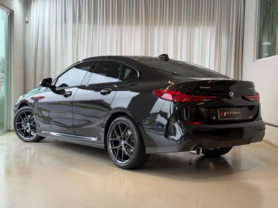 BMW-218i-2023