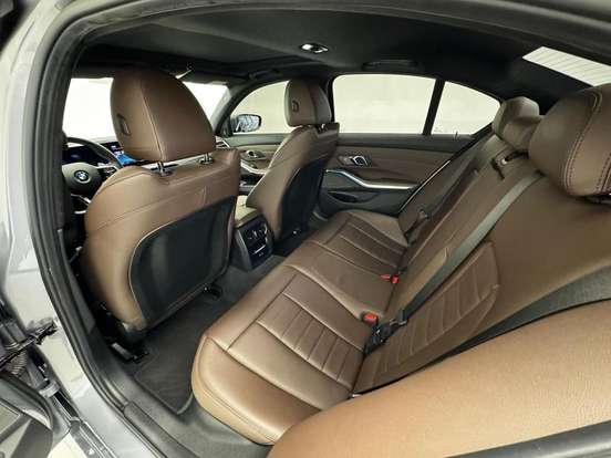 BMW-320i-2025