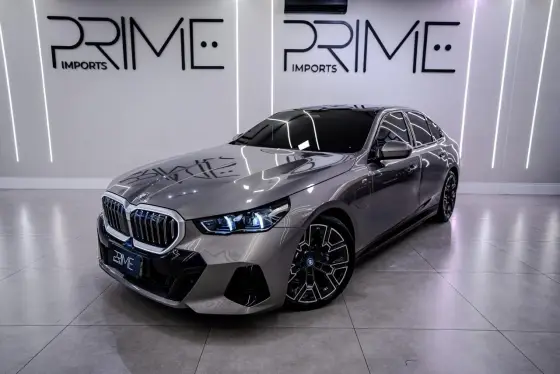 BMW 530e 2.0 TWINPOWER PHEV M SPORT AUTOMÁTICO BMW 530e 2.0 TWINPOWER PHEV M SPORT AUTOMÁTICO