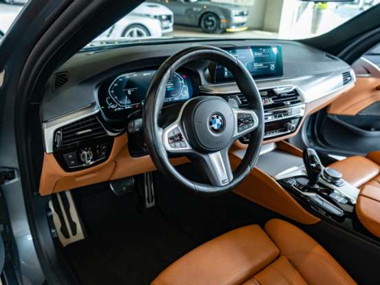 BMW-530e-2.0 16V TWINPOWER HÍBRIDO M SPORT AUTOMÁTICO BMW-530e-2019