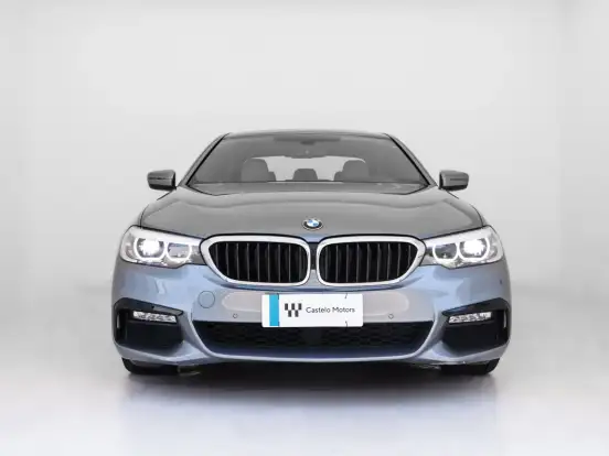 BMW-530i-2.0 16V TURBO GASOLINA M SPORT AUTOMÁTICO BMW-530i-2017