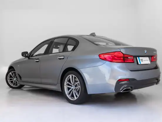BMW-530i-2.0 16V TURBO GASOLINA M SPORT AUTOMÁTICO BMW-530i-2017