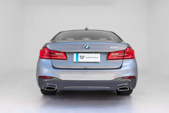 BMW-530i-2017