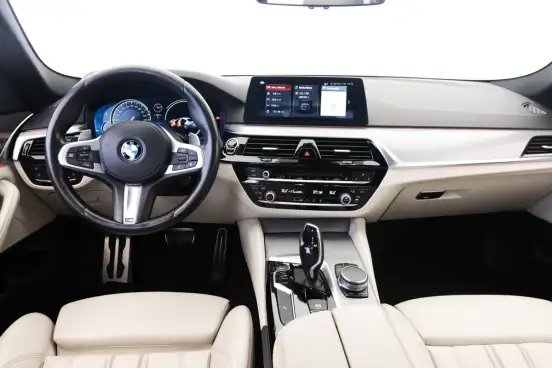 BMW-530i-2017