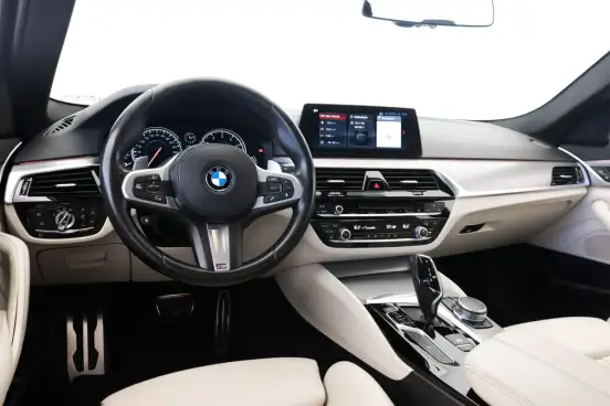 BMW-530i-2017