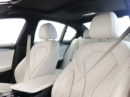 BMW-530i-2.0 16V TURBO GASOLINA M SPORT AUTOMÁTICO BMW-530i-2017