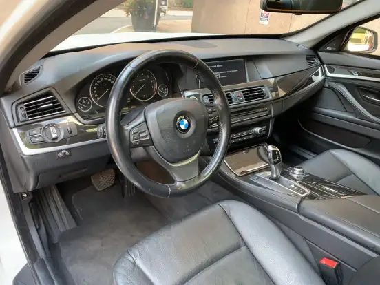 BMW-535i-2011