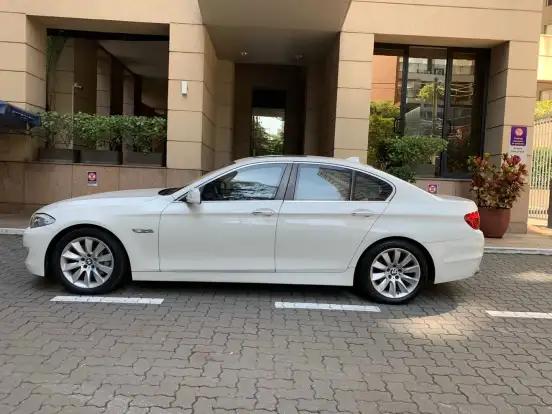 BMW-535i-3.0 SEDAN 6 CILINDROS 24V TURBO GASOLINA 4P AUTOMÁTICO BMW-535i-2011