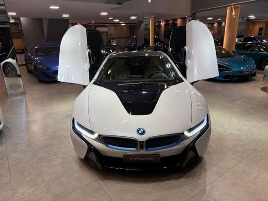 BMW-i8-2014