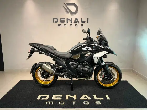 BMW R 1300 GS TRIPLE BLACK BMW R 1300 GS TRIPLE BLACK