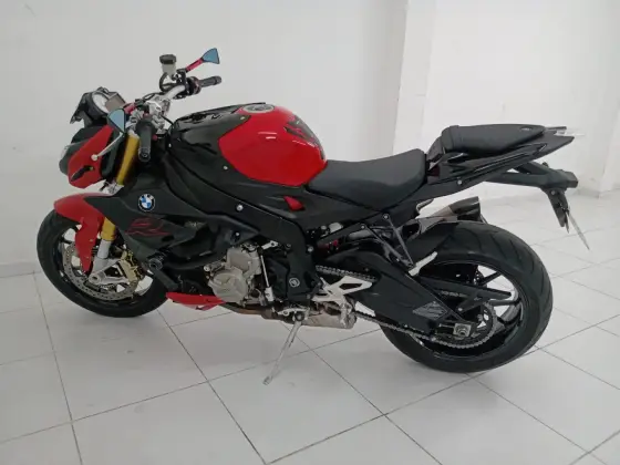BMW S 1000 R BMW S 1000 R