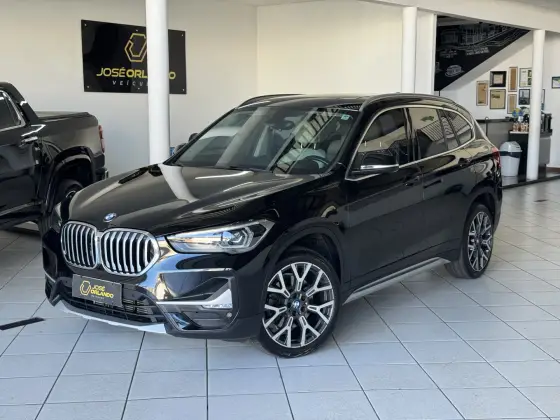 BMW X1 2.0 16V TURBO ACTIVEFLEX SDRIVE20I X-LINE 4P AUTOMÁTICO BMW X1 2.0 16V TURBO ACTIVEFLEX SDRIVE20I X-LINE 4P AUTOMÁTICO