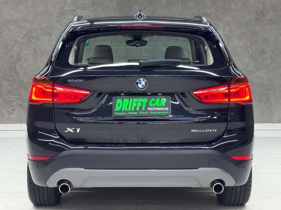 BMW-X1-2.0 16V TURBO ACTIVEFLEX SDRIVE20I 4P AUTOMÁTICO BMW-X1-2018