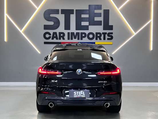 BMW-X4-2020