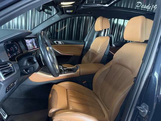 BMW-X5-2019