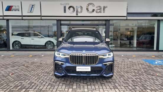 BMW-X7-2021