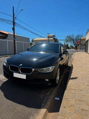 BMW-320i-2014