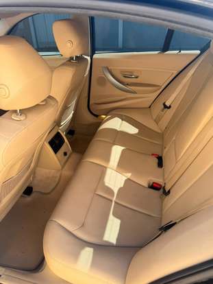 BMW-320i-2014
