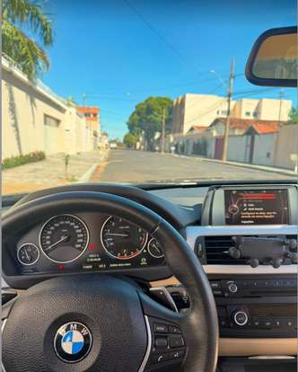 BMW-320i-2014