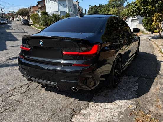 BMW-320i-2.0 16V TURBO GASOLINA M SPORT AUTOMÁTICO BMW-320i-2019
