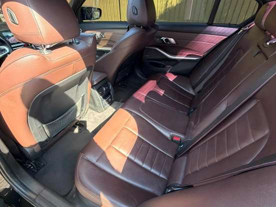 BMW-320i-2.0 16V TURBO GASOLINA M SPORT AUTOMÁTICO BMW-320i-2019