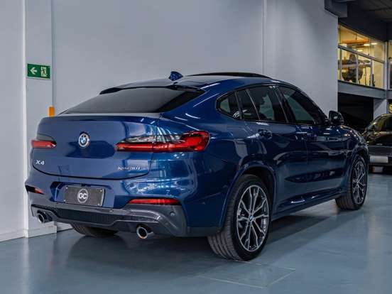 BMW-X4-2019