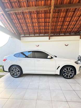 BMW-X4-2022