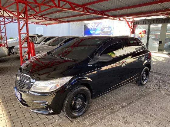 CHEVROLET ONIX 1.0 MPFI LS 8V FLEX 4P MANUAL CHEVROLET ONIX 1.0 MPFI LS 8V FLEX 4P MANUAL