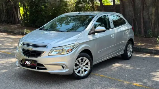 CHEVROLET ONIX 1.0 MPFI LT 8V FLEX 4P MANUAL CHEVROLET ONIX 1.0 MPFI LT 8V FLEX 4P MANUAL