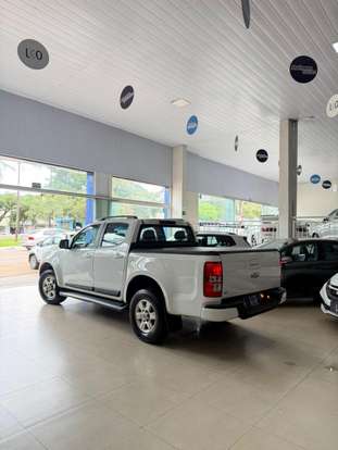 CHEVROLET-S10-2.4 LT 4X2 CD 8V FLEX 4P MANUAL CHEVROLET-S10-2013