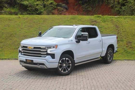 CHEVROLET SILVERADO 5.3 V8 GASOLINA 1500 HIGH COUNTRY 4X4 AUTOMÁTICO