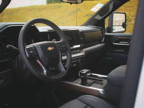 CHEVROLET-SILVERADO-5.3 V8 GASOLINA 1500 HIGH COUNTRY 4X4 AUTOMÁTICO CHEVROLET-SILVERADO-2026