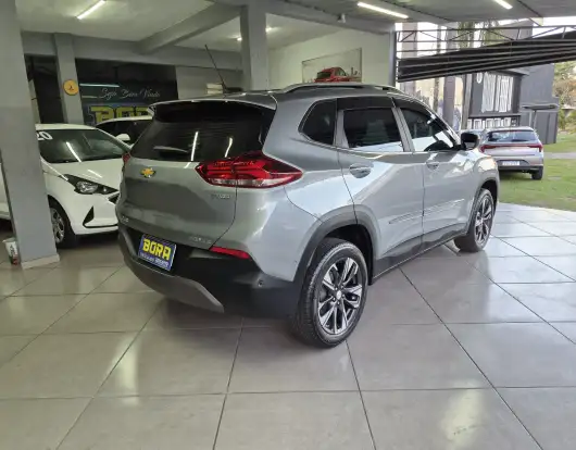 CHEVROLET-TRACKER-2024