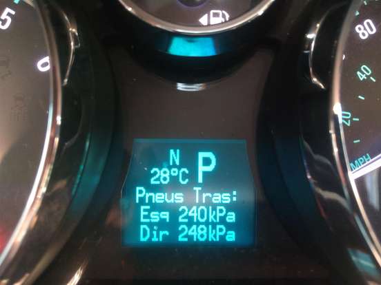 CHEVROLET-CAPTIVA-2012