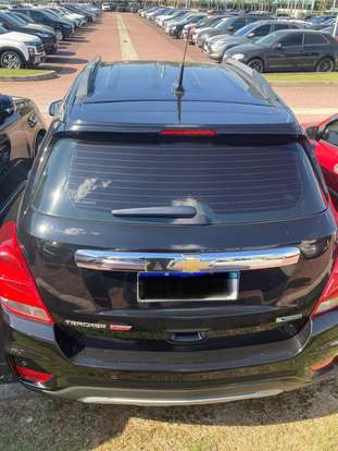CHEVROLET-TRACKER-2018