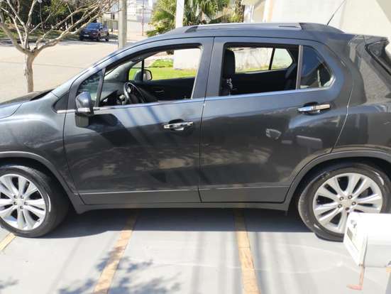 CHEVROLET-TRACKER-2019