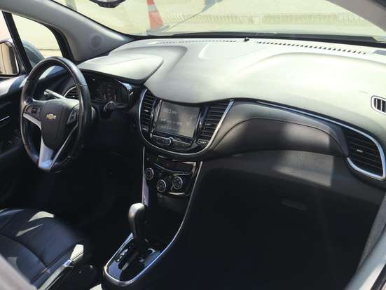 CHEVROLET-TRACKER-2019